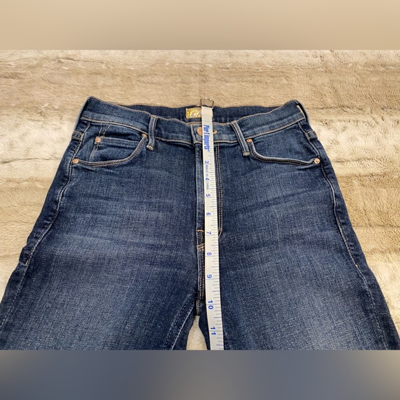 Mother💕The Cha Cha Fray in Girl Crush Jeans Size 26 - Picture 12 of 16